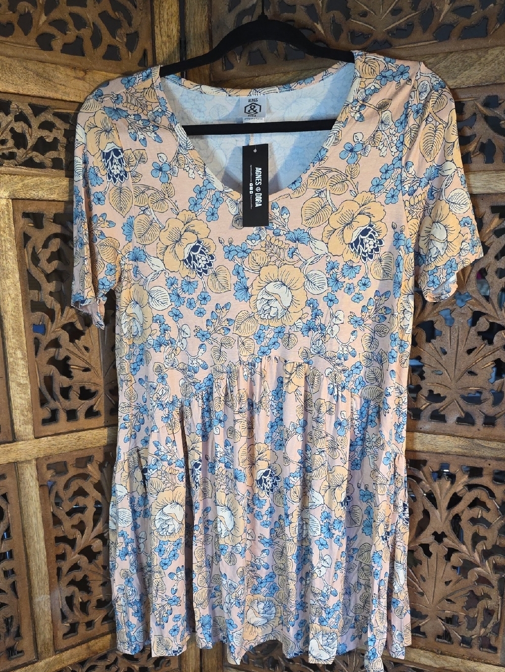Agnes & Dora Peach Floral V-Neck Top with Blue & Cream Blooms